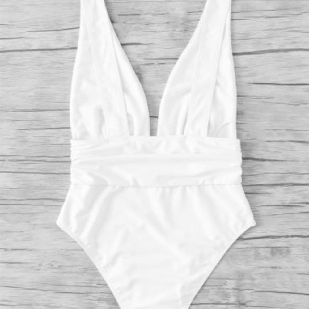 One piece swim suit
